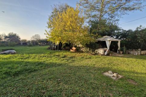 Parenzo, area più ampia – casa istriana ristrutturata, 194 m² di superficie abitabile, 900 m² di terreno