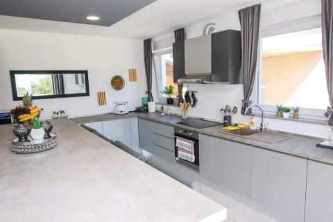 Istra, okolica Poreča-prekrasna kuća 4km od mora