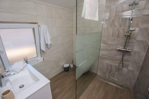 Istra, okolica Poreča-prekrasna kuća 4km od mora