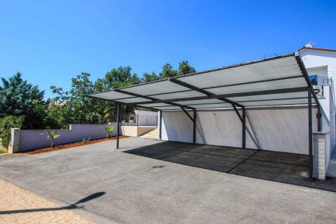 Istra, okolica Poreča-prekrasna kuća 4km od mora