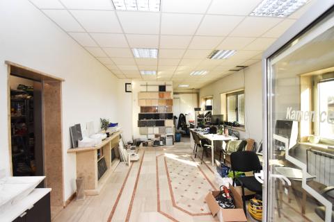 Petrinja, Mošćenica, proizvodno - trgovački objekt