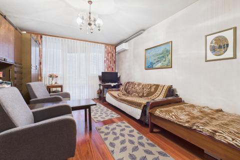 Zagreb, Gajnice - odličan stan 62 m2, lift, lođe