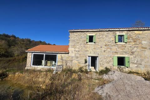 Istra, Belaj, stara avtohtona istrska hiša z vrtom 11000m2