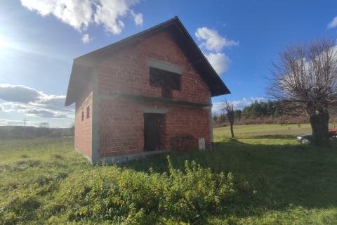 Barilović,Svojić, seosko imanje,73500 m2 zemljišta