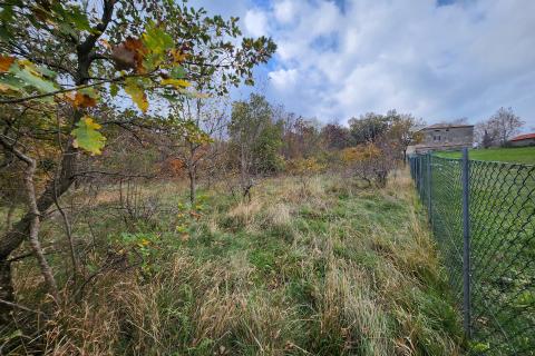Istra, Buzet, Roč - 4848 m2 građevinsko i negrađevinsko zemljište