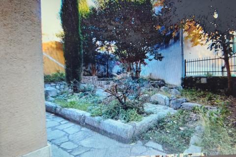 Rijeka, Mlaka - etaža s okućnicom