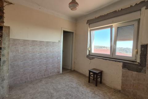 Zagreb, Sveti Duh - stan s potkrovljem za adaptaciju