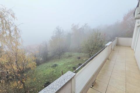 Zagreb, ŠESTINE | Moderna vila na tri etaže s vrtom i terasama