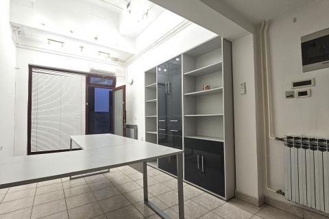 Zagreb, Knežija - poslovni prostor s galerijom