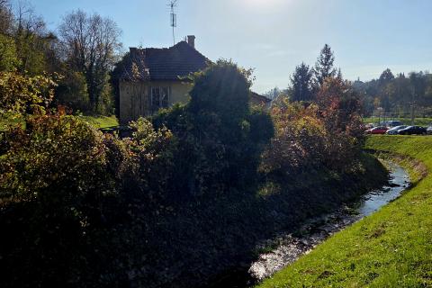 Zagreb, Gračani | Kuća 169m2, građevinska dozvola i parking