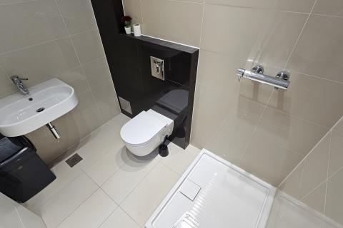 Zagreb, Črnomerec - četverosoban stan s garažom i dvorištem