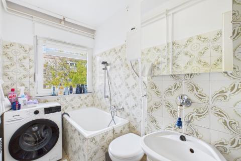 Zagreb, Maksimir - dvosoban stan + parking, lođa, balkon