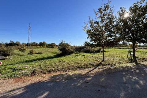 Stavbno zemljišče Poreč, 704m2