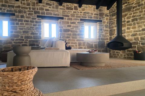 Istra,Oprtalj-Kamena vila jedinstvenog dizajna