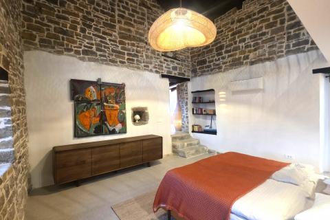 Istra,Oprtalj-Kamena vila jedinstvenog dizajna