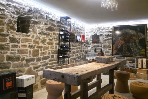 Istra,Oprtalj-Kamena vila jedinstvenog dizajna