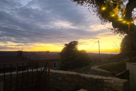 Istra,Oprtalj-Kamena vila jedinstvenog dizajna