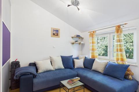 Crikvenica, Selce - najam dvoetažnog stana prvi red uz more