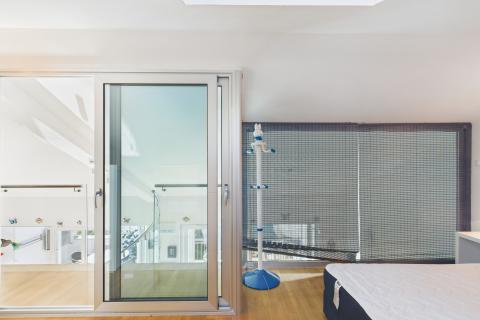 Crikvenica, Selce - najam dvoetažnog stana prvi red uz more