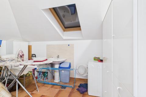 Crikvenica, Selce - najam dvoetažnog stana prvi red uz more