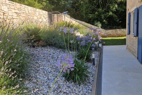 Istra, Rovinj okolica - villa sa dva stana okružena prirodom