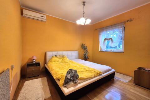 Rijeka, Martinkovac - tri stana i garaža