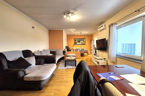 Rijeka, Martinkovac - tri stana i garaža