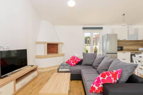 Istra, Svetvinčenat -  nova kuća u mirnome okruženju