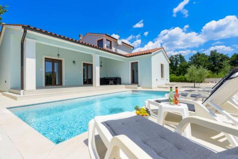 Istra, Svetvinčenat -  nova kuća u mirnome okruženju