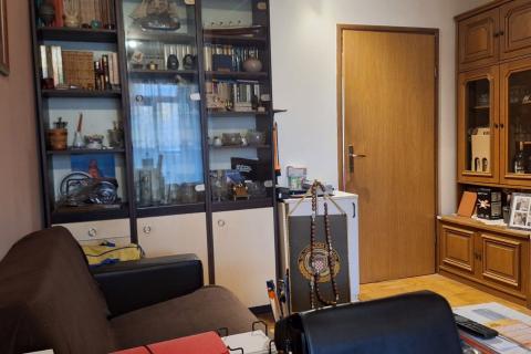 Zagreb, Jarun - trosoban stan s lođom