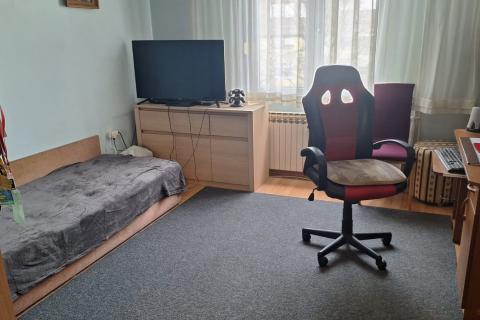 Zagreb, Jarun - trosoban stan s lođom