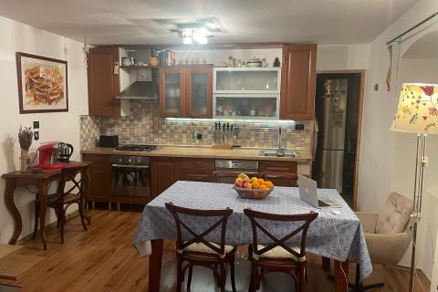 Cres, centar - ugostiteljsko - stambeni objekt