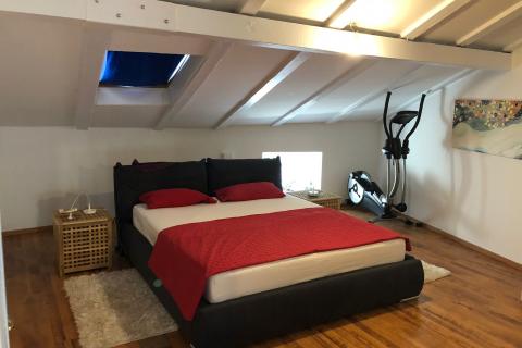 Cres, centar - ugostiteljsko - stambeni objekt