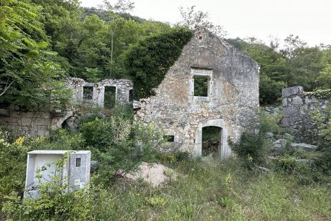 Crikvenica, Bribir, Zemljište površine 1280 m2