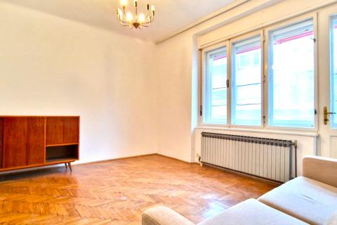 Zagreb-Centar, Novakova, dvosoban stan za adaptaciju 66,5m2