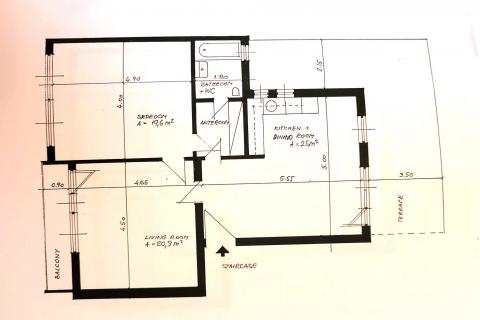 Zagreb-Centar, Novakova, dvosoban stan za adaptaciju 66,5m2
