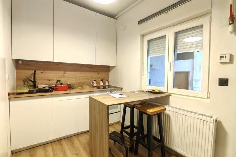 Zagreb, Ksaver - dvosoban stan s terasom