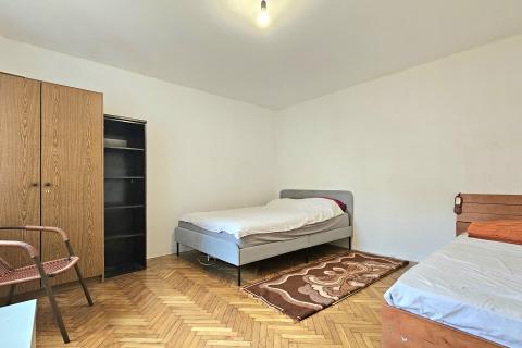 Zagreb, Črnomerec - kuća kod okretišta tramvaja