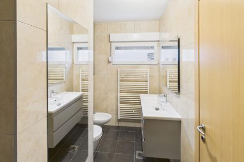 Zagreb, Supilova, moderan četverosoban stan s garažnim mjestom