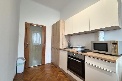 OPATIJA- stan za najam u centru