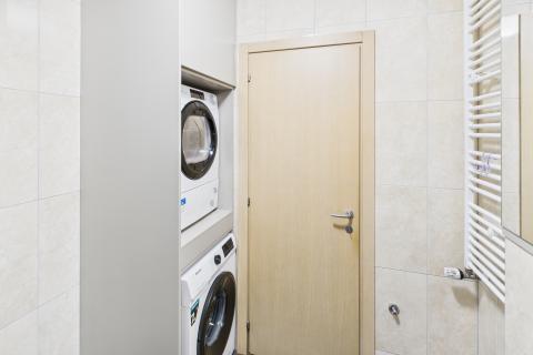 Zagreb, Supilova, moderan četverosoban stan s garažnim mjestom