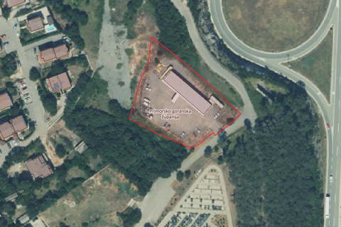 Rijeka, Čavle - poslovno-industrijska zgrada u blizini autoputa