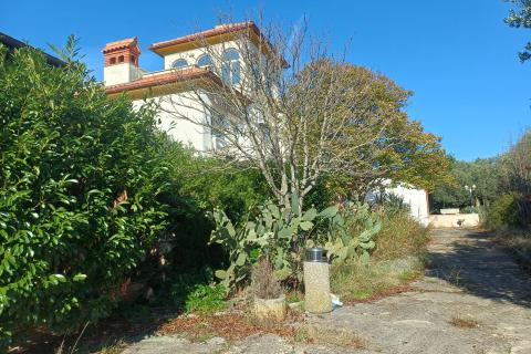 Istra, Pomer -  dvije samostojeće kuće - prilika 