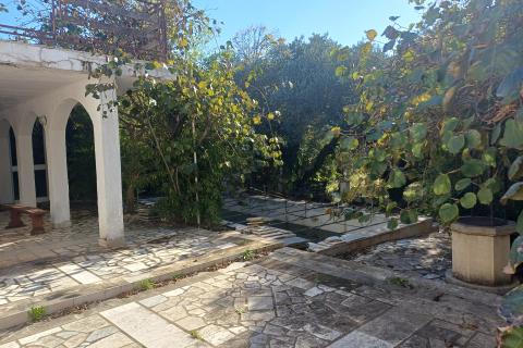 Istra, Pomer -  dvije samostojeće kuće - prilika 