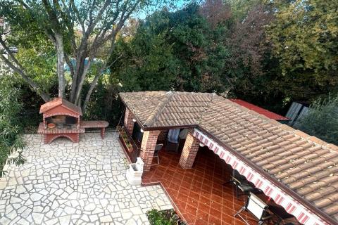 Poreč, okolica, kuća sa dva stana i pogledom na more