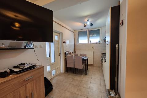 Rijeka, Marinići - 2s+db i Garsonjera, s parkingom i okućnicom