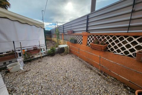 Rijeka, Marinići - 2s+db i Garsonjera, s parkingom i okućnicom