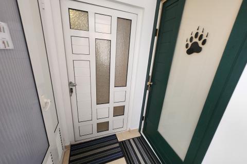 Rijeka, Marinići - 2s+db i Garsonjera, s parkingom i okućnicom