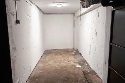 Zagreb, Srednjaci, garaža 10 m², pogodna i kao spremište