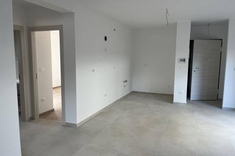 Istra,Medulin, stan sa velikim vrtom 500 m od mora